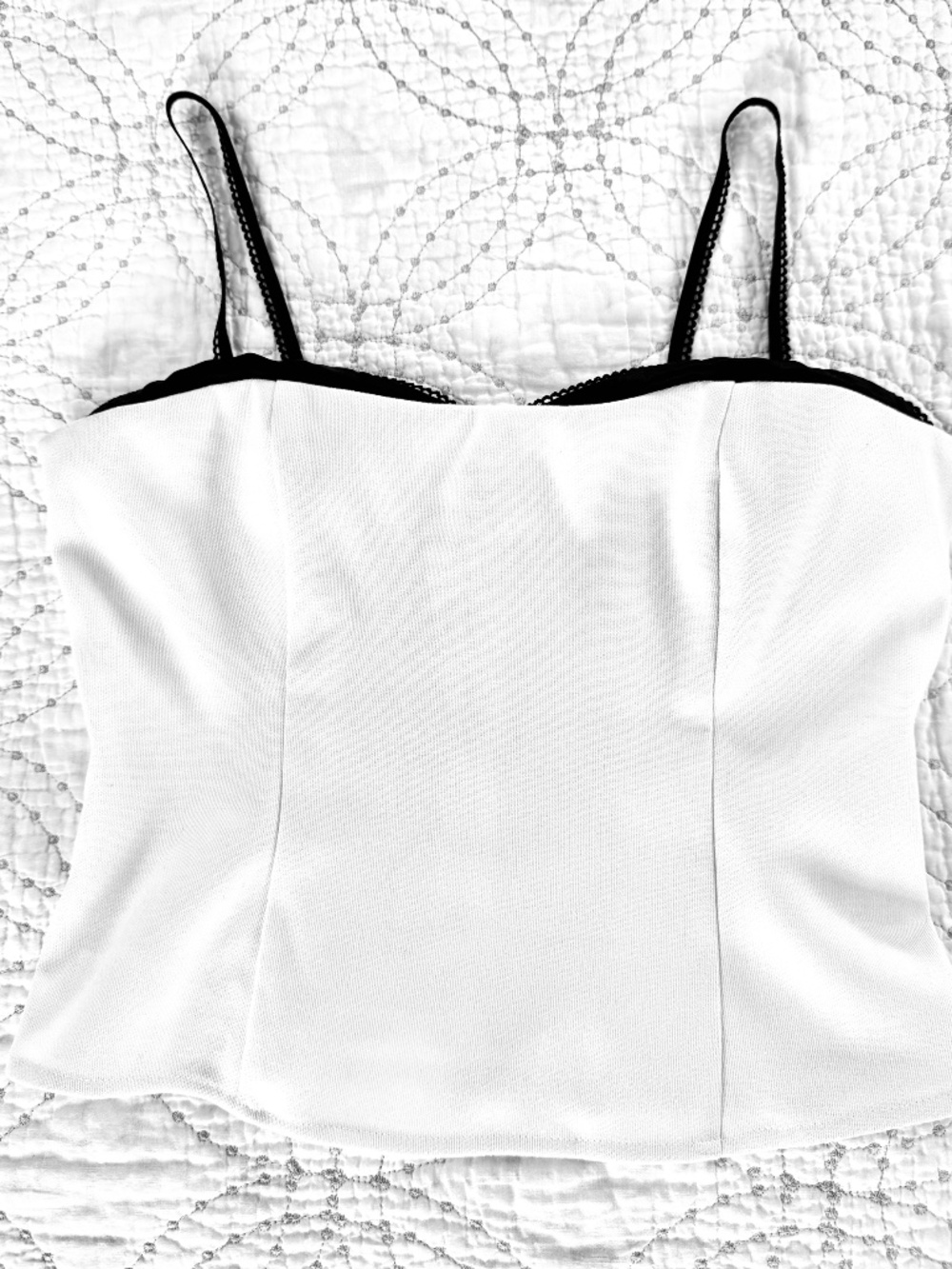 Reformation Melanie Top. Color White with Black trim.  Size 6 - Picture 3 of 5